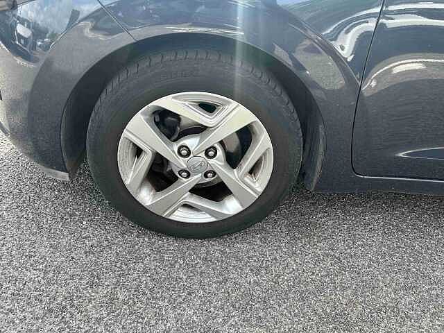 Hyundai i10 i10 1.0 mpi Tech Connect Pack
