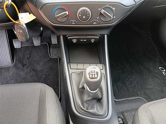 Hyundai i20 i20 1.2 MPI MT Connectline