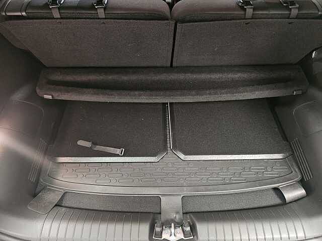 Hyundai INSTER 49 kWh XClass