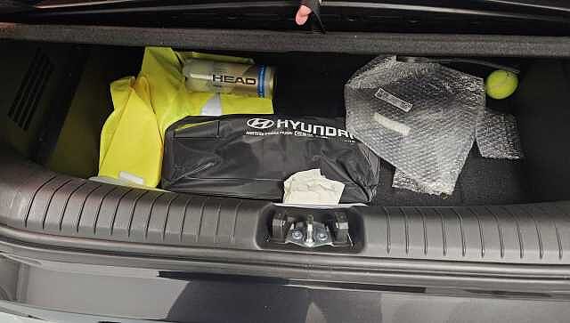 Hyundai INSTER 49 kWh XClass