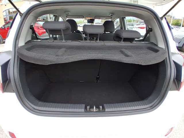 Hyundai i10 1.0 MPI Tech Connect Pack