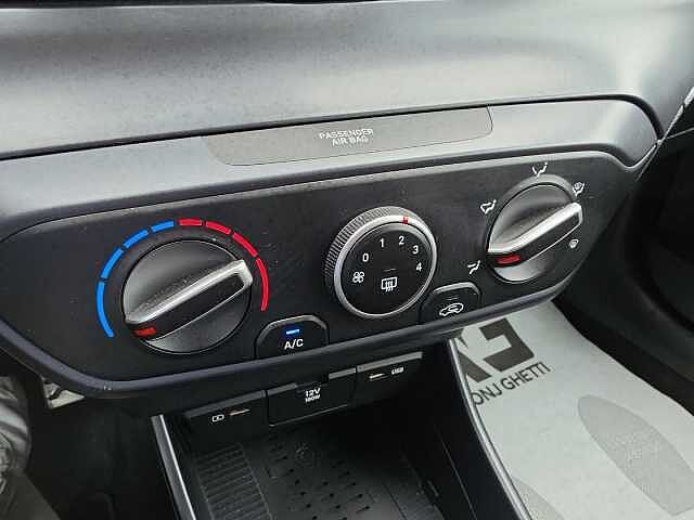 Hyundai BAYON 1.2 MPI 84cv Xline-solo km. 13.294