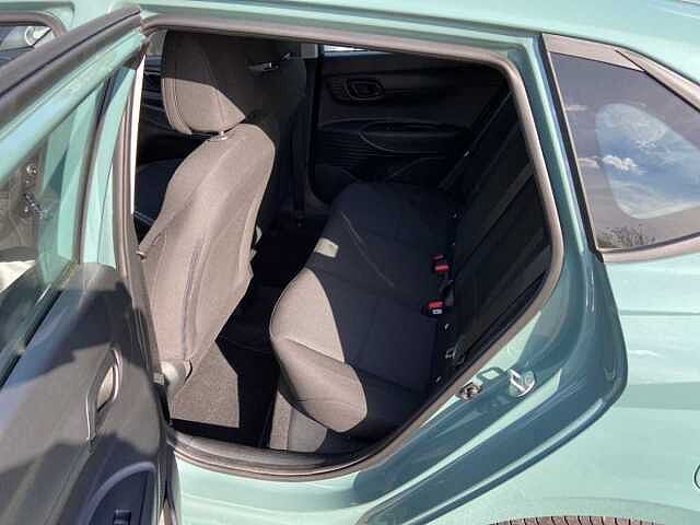 Hyundai i20 1.2 MPI MT Connectline