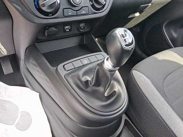 Hyundai i10 1.0 MPI Tech Connect Pack