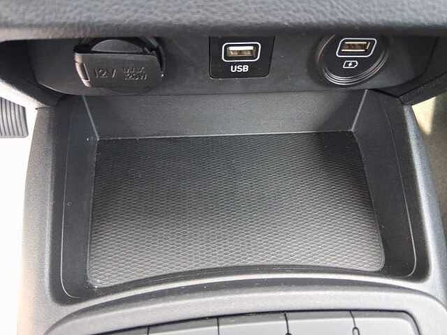 Hyundai i10 1.0 MPI Tech Connect Pack