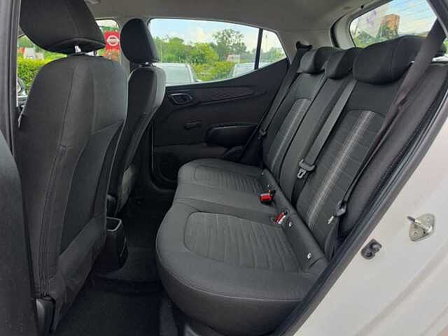 Hyundai i10 1.0 MPI Tech Connect Pack