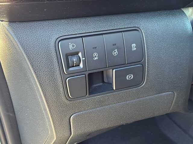 Hyundai STARIA 2.2 WAGON 2WD AUTO