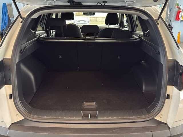 Hyundai TUCSON 1.6 CRDI 48V BUSINESS 2WD DCT