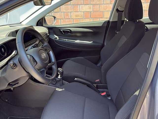 Hyundai BAYON 1.0 TGDI MT Business MY26