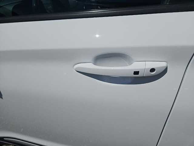 Hyundai KONA 1.0 T-GDI 48V XLINE 2WD 120CV IMT