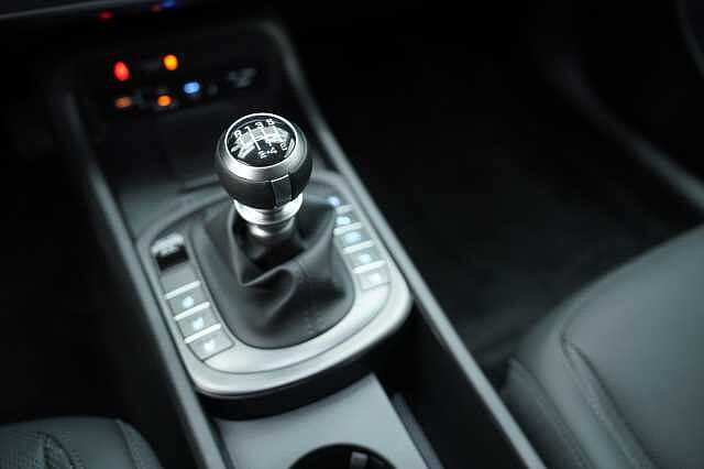 Hyundai KONA KONA MY25 1.0 TGDI 48V MT XCLASS+CP