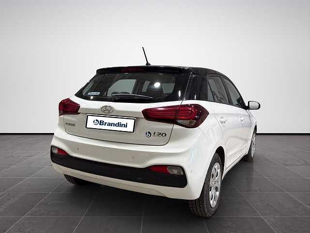 Hyundai i20 i20 1.2 mpi Connectline 75cv 5p