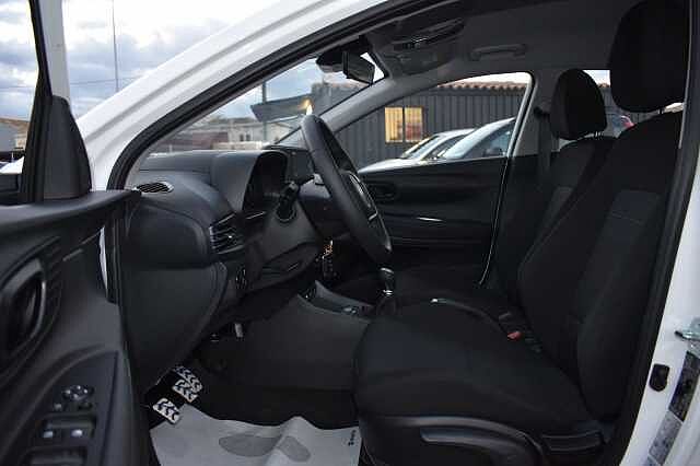 Hyundai BAYON 1.2 MPI MT XLine