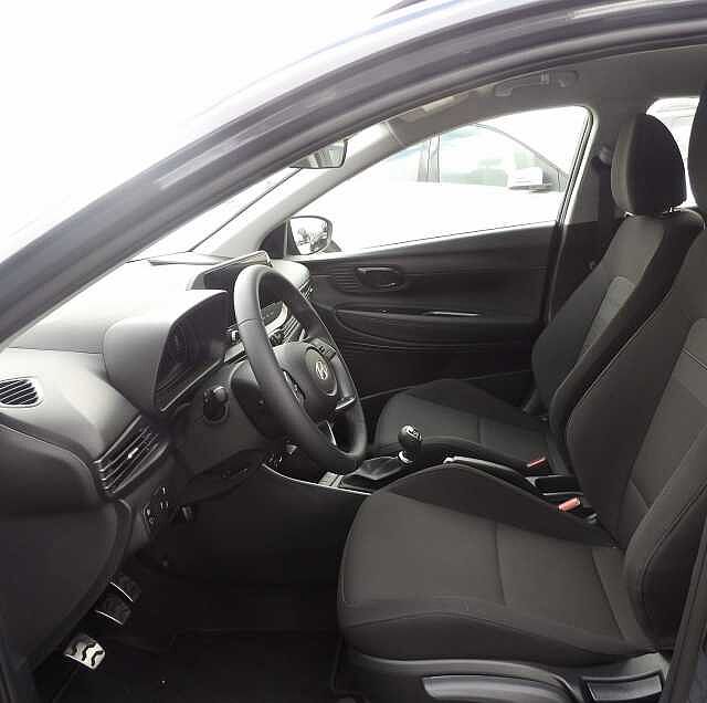 Hyundai BAYON 1.2 MPI MT XLine