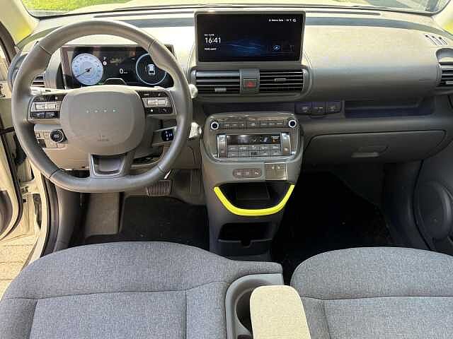 Hyundai INSTER 49 kWh