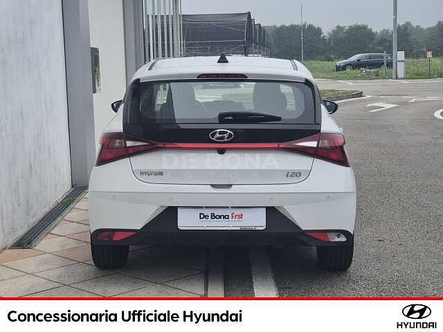Hyundai i20 1.2 connectline gpl