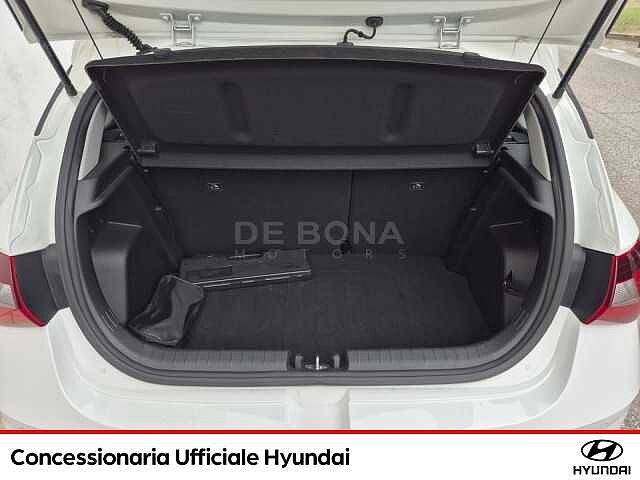 Hyundai i20 1.2 connectline gpl