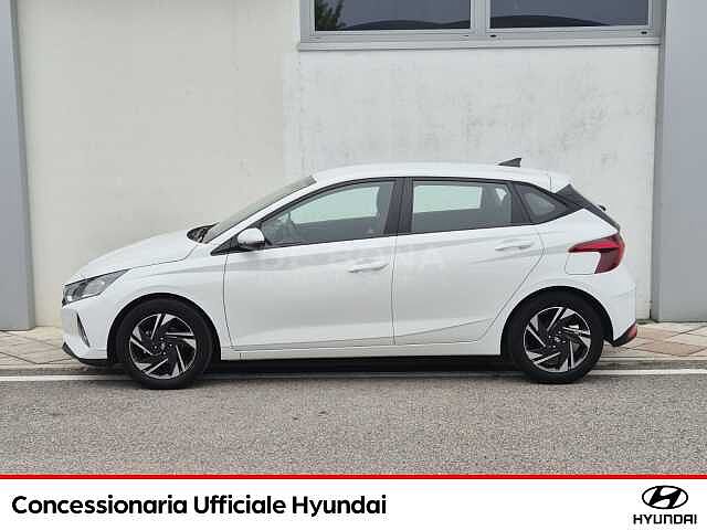 Hyundai i20 1.2 connectline gpl