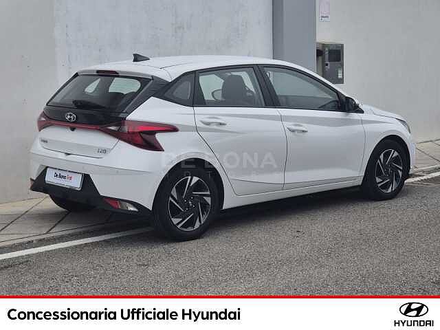 Hyundai i20 1.2 connectline gpl
