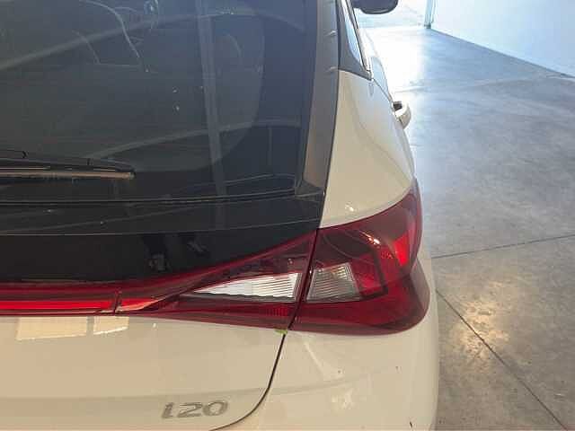 Hyundai i20 1.1 MPI MPI DOHC Pet PE MY25 1.2 MT CONNECTLINE