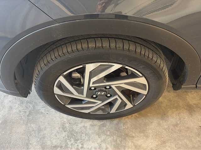 Hyundai BAYON 1.0 T-GDI T-GDI Petr PE 1.0T XLINE 48V