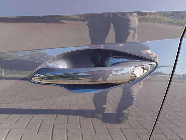 Hyundai BAYON 1.0 T-GDI T-GDI Petrol 6-speed M/T MY26 1.0 T-GDI XTECH