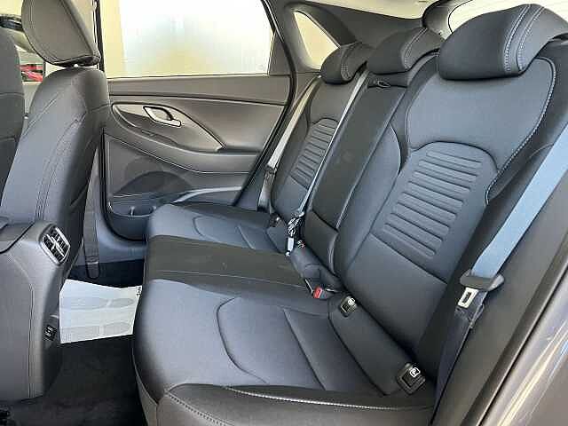 Hyundai i30 1.0 T-GDI DCT 48V 5 porte Business