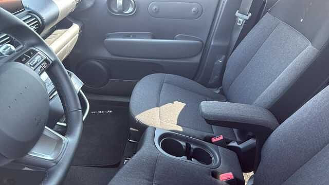 Hyundai INSTER 49 kWh XClass