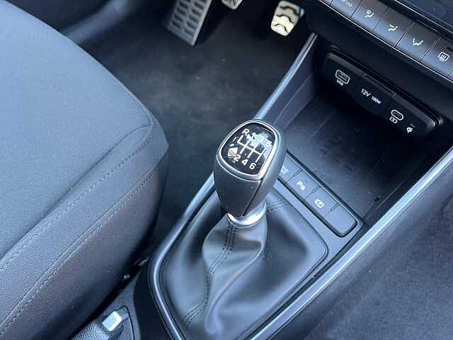 Hyundai BAYON 1.0 T-GDI Hybrid 48V MT XClass