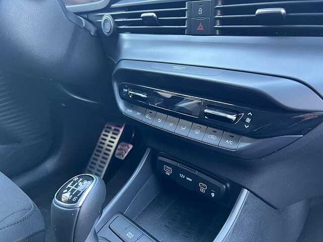 Hyundai BAYON 1.0 T-GDI Hybrid 48V MT XClass
