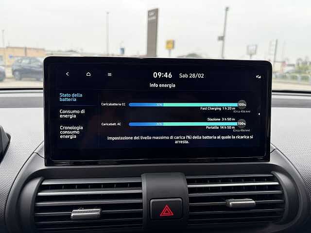 Hyundai INSTER 49 kWh Xclass + Tech pack + cerchi da 17