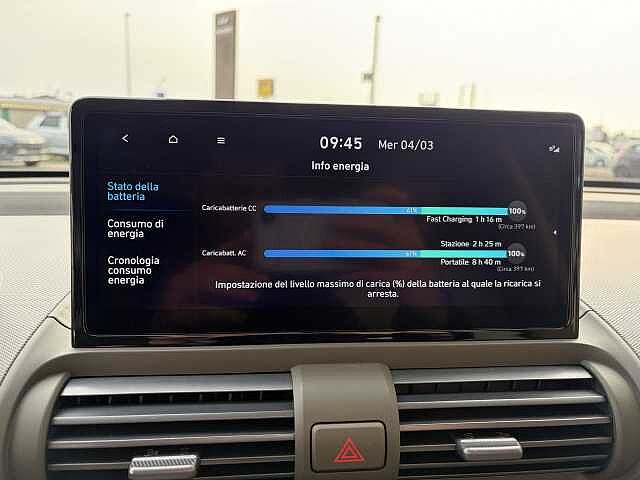 Hyundai INSTER 49 kWh Xclass + Tech pack + cerchi da 17