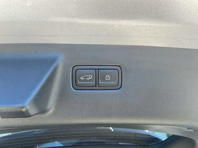 Hyundai SANTA FE 1.6 T-GDI PHEV 4WD A/T 7posti Xclass Calligraphy Pack