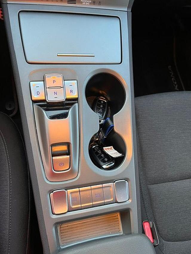Hyundai KONA EV 64 kWh Exclusive 480km Autonomia