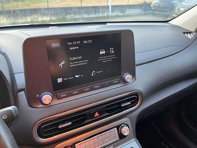Hyundai KONA EV 64 kWh Exclusive 480km Autonomia
