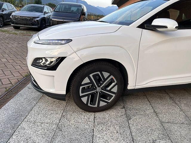 Hyundai KONA EV 64 kWh Exclusive 480km Autonomia