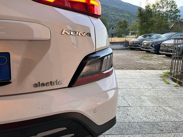 Hyundai KONA EV 64 kWh Exclusive 480km Autonomia
