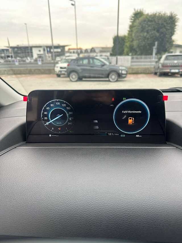 Hyundai STARIA 1.6 HEV AT 2WD 9 posti Wagon