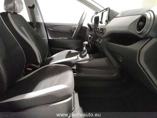 Hyundai i10 PE MY25 5P 1.0 MT CONNECTLINE %
